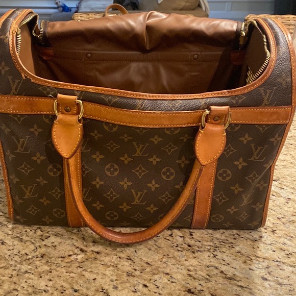 Louis Vuitton Dog Carrier - Picture 8 of 8
